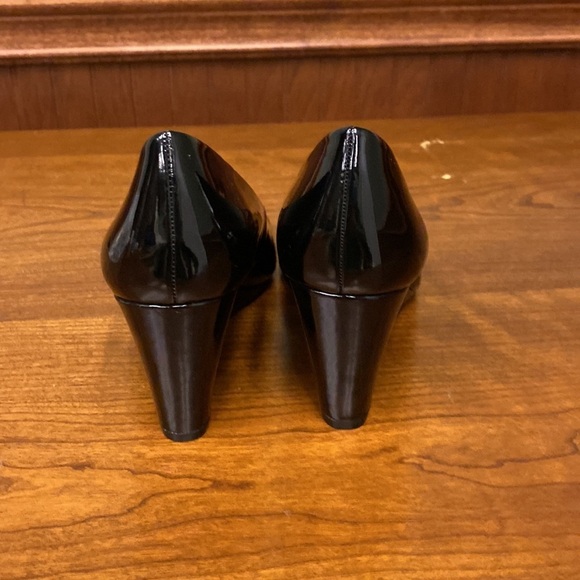 J Crew Sylvia patent wedges
Item 95993 - Picture 5 of 6